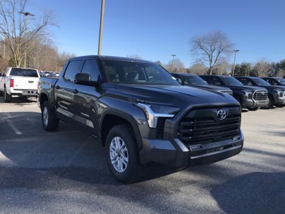 New 2025 Toyota Tundra SR5