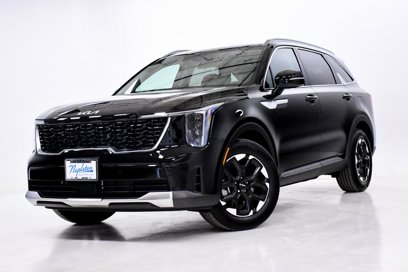 Used 2025 Kia Sorento S w/ Panoramic Sunroof Package