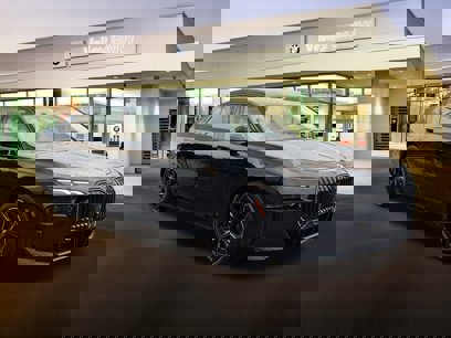 New 2025 BMW 740i xDrive