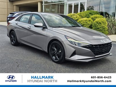 Certified 2022 Hyundai Elantra SEL