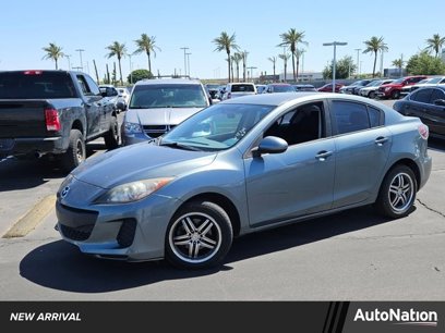 Used 2013 MAZDA MAZDA3 i SV w/ Convenience Pkg