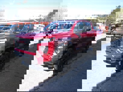 New 2025 GMC Canyon Elevation w/ Convenience Package