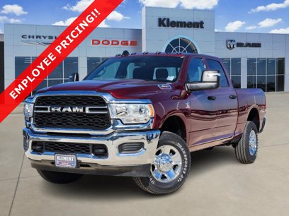 New 2024 RAM 2500 Tradesman w/ Chrome Appearance Group