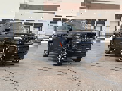 Used 2023 Jeep Grand Cherokee Overland w/ Adv Protech Group III
