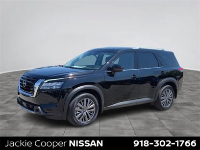 New 2025 Nissan Pathfinder SL w/ SL Premium Package