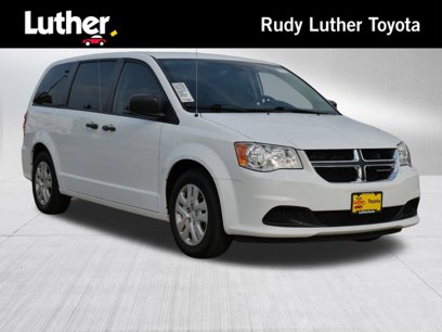 Used 2020 Dodge Grand Caravan SE w/ UConnect Hands-Free Group