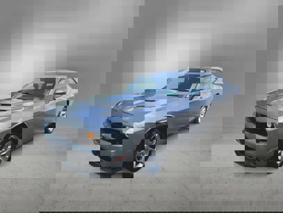 Used 2016 Dodge Challenger SXT