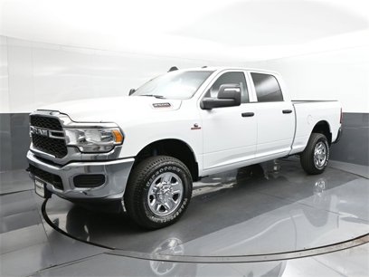 New 2024 RAM 2500 Tradesman w/ Chrome Appearance Group