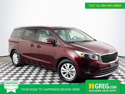 Used 2017 Kia Sedona LX w/ LX Essentials Premium Package