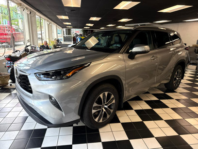 Used 2022 Toyota Highlander XLE