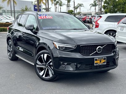 Certified 2024 Volvo XC40 B5 Ultimate w/ Protection Package Premier
