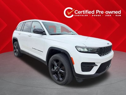 Used 2022 Jeep Grand Cherokee Altitude