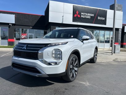 New 2025 Mitsubishi Outlander SE