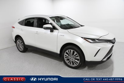 Used 2021 Toyota Venza XLE w/ Softex Package