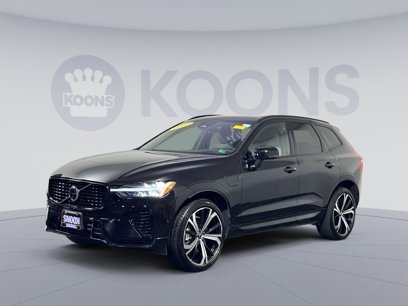 Used 2022 Volvo XC60 T8 R-Design w/ Advanced Package