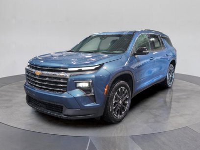New 2025 Chevrolet Traverse LT