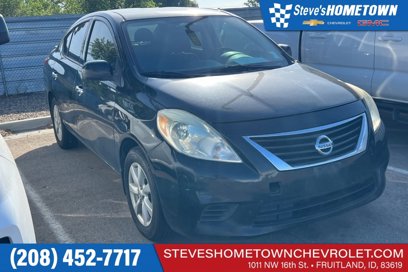 Used 2014 Nissan Versa SV w/ Convenience Package