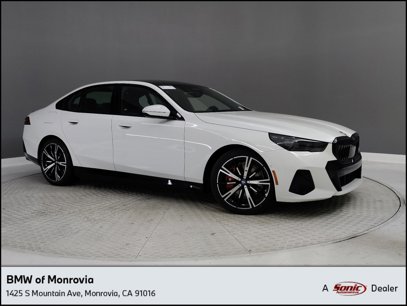 New 2025 BMW 550e xDrive w/ Executive Package