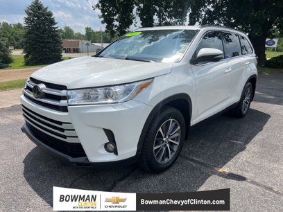 Used 2019 Toyota Highlander SE