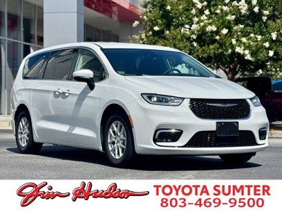 Used 2023 Chrysler Pacifica Touring-L