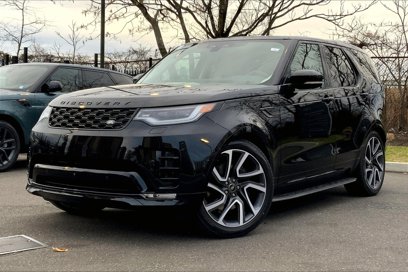 New 2025 Land Rover Discovery Dynamic SE