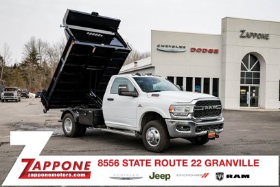 New 2023 RAM 3500 Tradesman w/ Safety Group