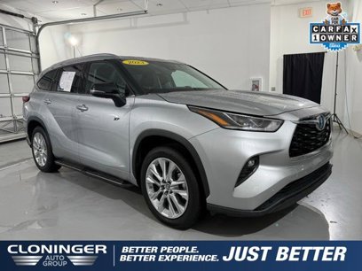 Used 2023 Toyota Highlander Limited