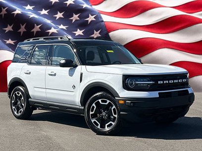 New 2024 Ford Bronco Sport Outer Banks w/ Tech Package