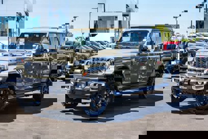 New 2025 Jeep Gladiator Sport