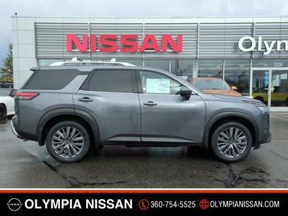 New 2025 Nissan Pathfinder SL w/ SL Premium Package