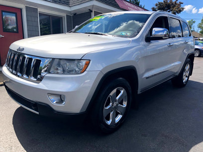 Used 2011 Jeep Grand Cherokee Limited w/ Luxury Group II