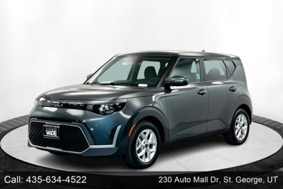 Used 2023 Kia Soul LX w/ LX Technology Package