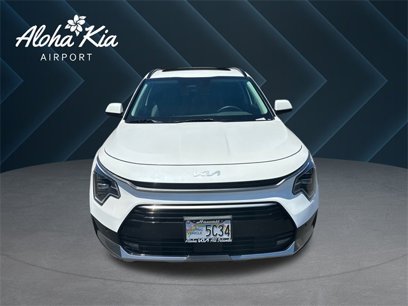 Used 2024 Kia Niro SX Touring