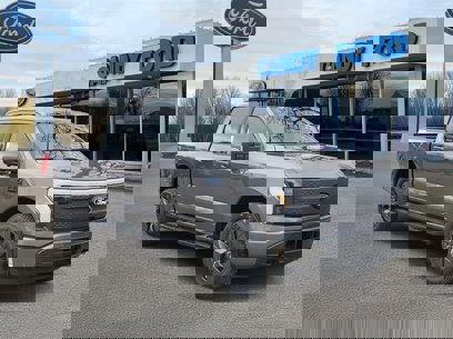 New 2025 Ford F150 Lightning XLT