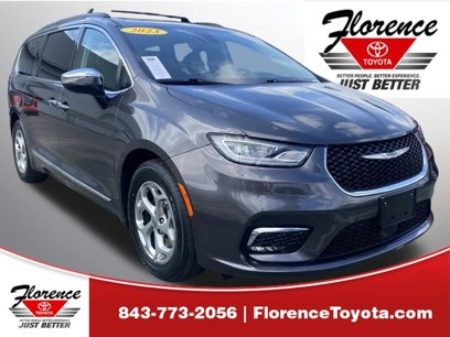 Used 2023 Chrysler Pacifica Limited