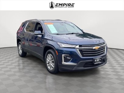 Used 2023 Chevrolet Traverse LT