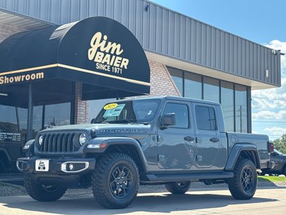 New 2025 Jeep Gladiator Sport