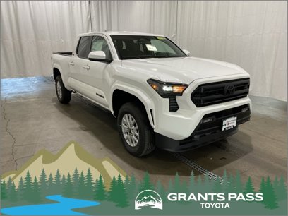 New 2025 Toyota Tacoma SR5