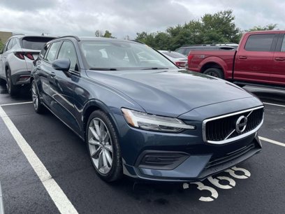 Used 2020 Volvo V60 T5 Momentum w/ Premium Package