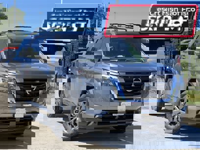 New 2025 Nissan Pathfinder SV