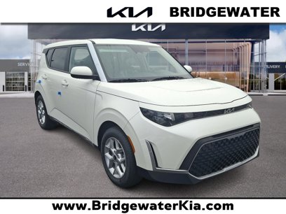 New 2025 Kia Soul LX w/ LX Technology Package