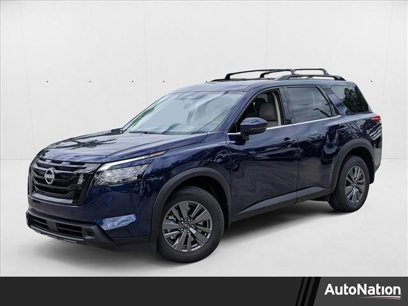 New 2025 Nissan Pathfinder SV w/ Black Appearance Package