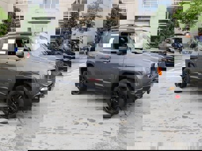 Used 2018 Jeep Renegade Trailhawk w/ Cold Weather Group II