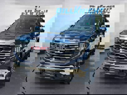 Used 2024 GMC Sierra 1500 SLT