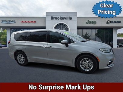 Certified 2023 Chrysler Pacifica Touring-L