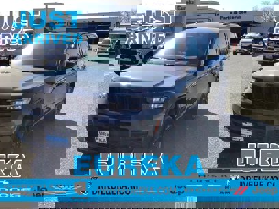 New 2025 Jeep Grand Cherokee L Laredo