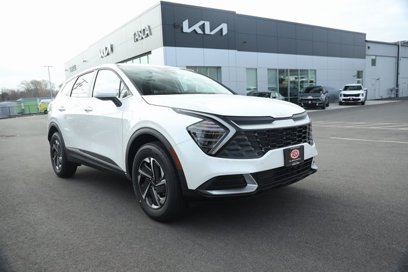 New 2025 Kia Sportage LX