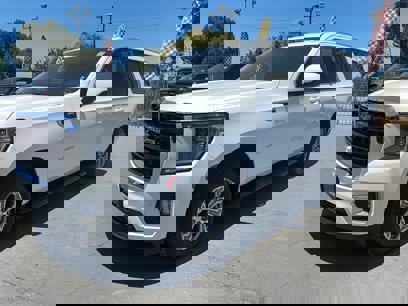 Used 2021 GMC Yukon XL SLE w/ Gmc Pro Safety Plus Package