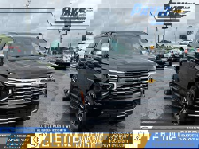New 2025 Chevrolet Suburban Premier w/ Sun And Tow Package