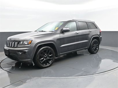 Used 2017 Jeep Grand Cherokee Altitude